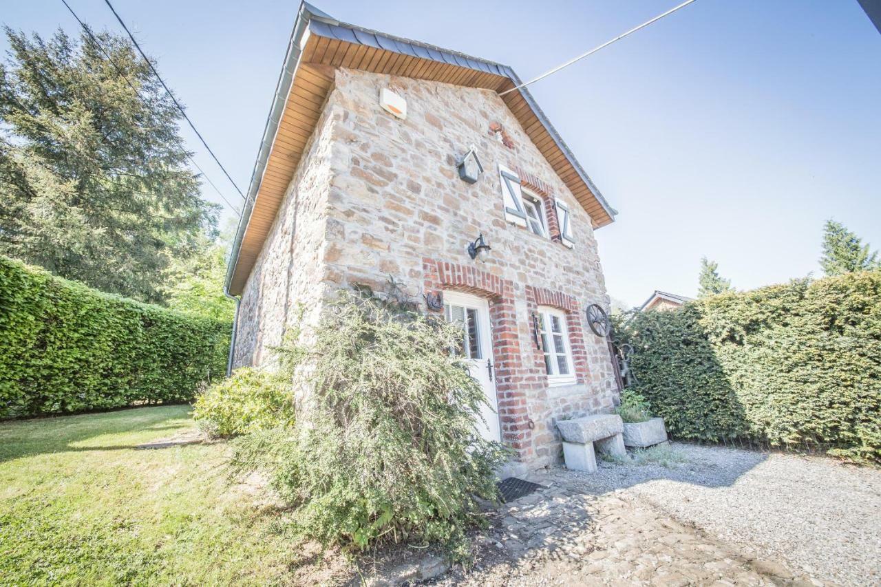 Le Fournil Villa Manhay Dış mekan fotoğraf